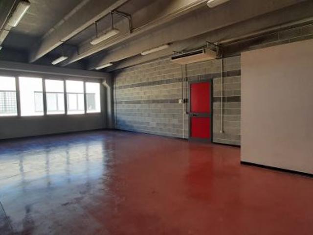 LABORATORIO / MAGAZZINO 190 MQ