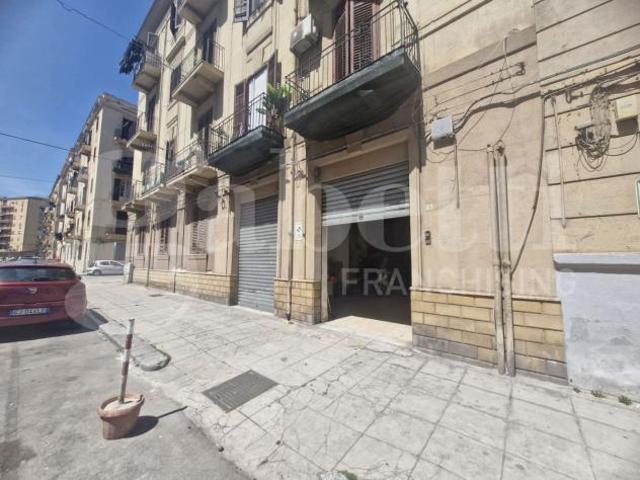 Laboratorio Palermo. Rif.: Cod. 21/26VCG