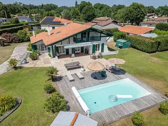 Labouheyre 40210 Achat / Vente maison 7 pièces t7 piscine jardin