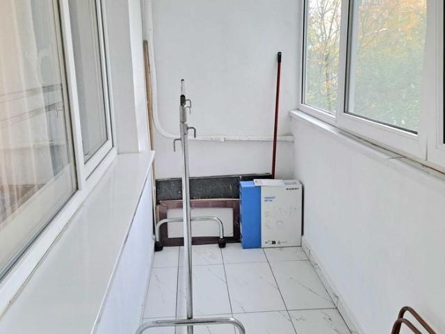 Lacul Tei inchiriere garsoniera cu boiler electric