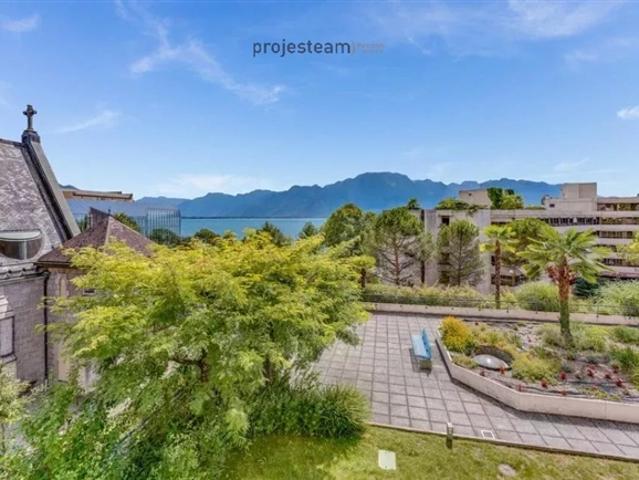 „Lacustrine Elegance Privilegierte Lage, atemberaubende Aussicht, Ruhe, kürzliche Renovierung und viel Licht!“