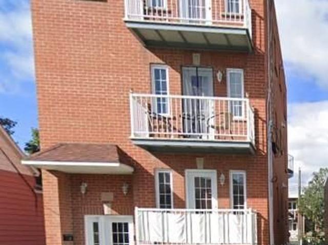 LACHINE – GRAND 3 1/2 À LOUER