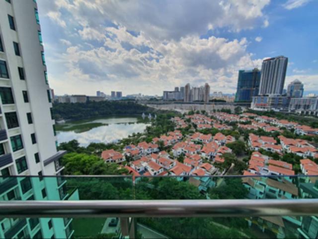 Lacosta, Sunway South Quay