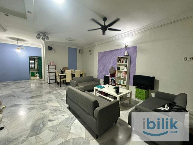 LADY CARPARK INCLUDEDMASTER BEDROOM PRIVATE BATHROOM & BALCONY‍PREFECT for MINIMALIST FEMALE PROFESSIONALS