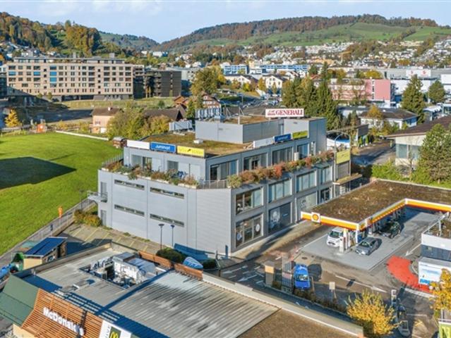 Laden oder Dienstleistungsflächen an idealer Verkehrslage 826 m²