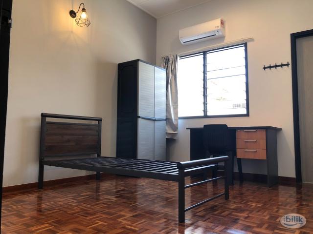 Ladies Room At Ipoh Garden East For Rent