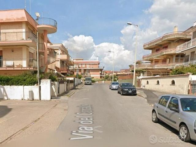 Ladispoli elegante trilocale arredato