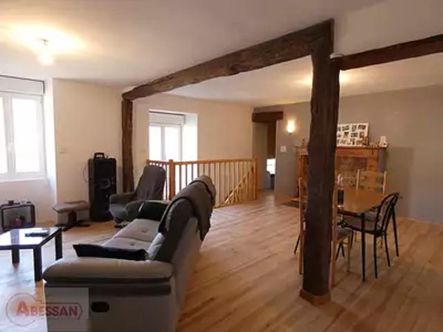 Laguépie 82250 Achat / Vente immeuble au dernier étage