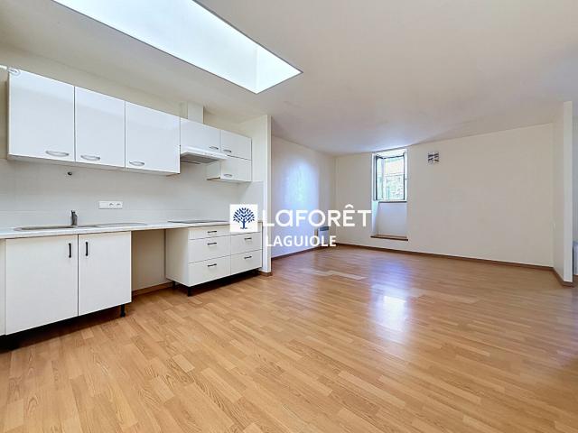 Laguiole Location Appartement 12