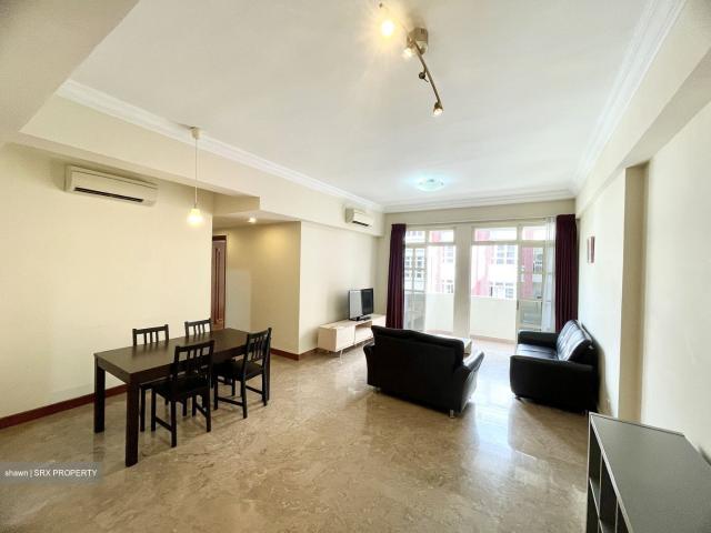 Laguna Green D16, Condominium
