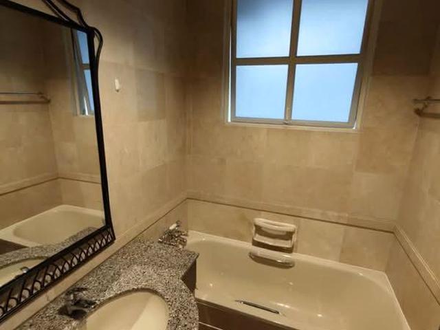 Laguna Green D16, Condominium
