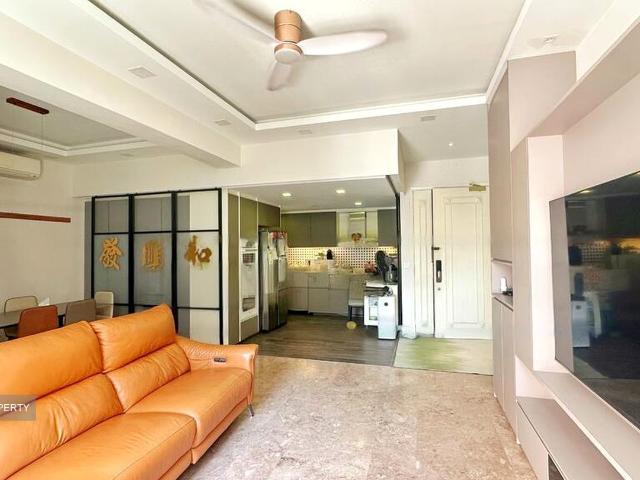 Laguna Green D16, Condominium