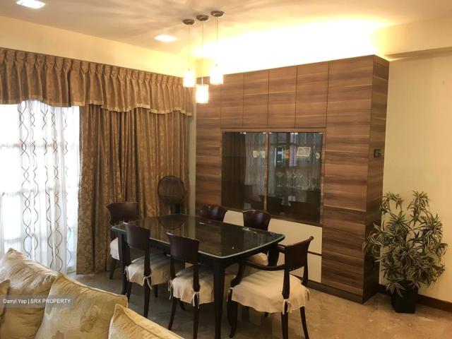 Laguna Green D16, Condominium