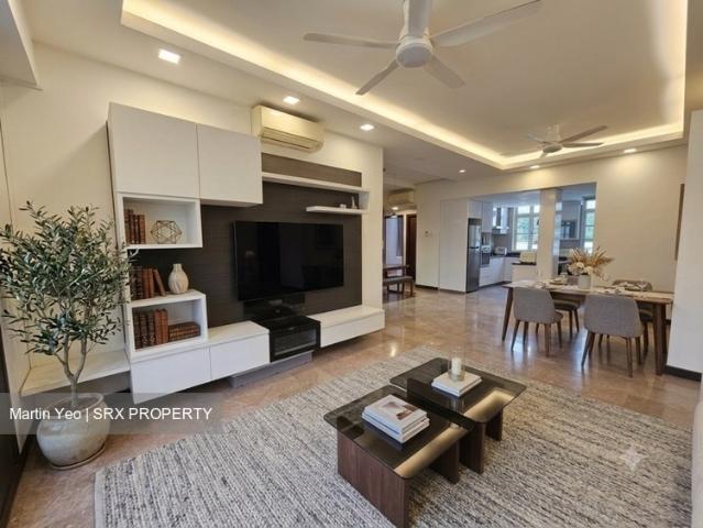Laguna Green D16, Condominium