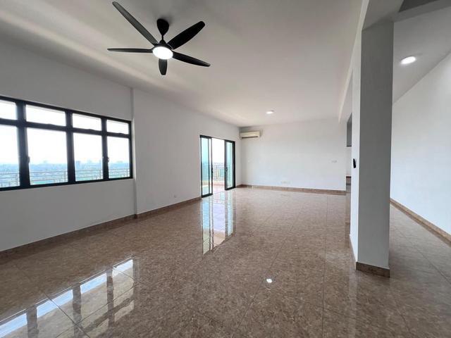 Laguna Heights Luxury Condo With Private Lift Taman Laguna Perling