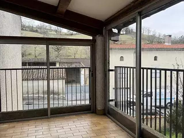 Lagarrigue 81090 Location appartement 3 pièces t3 au dernier étage