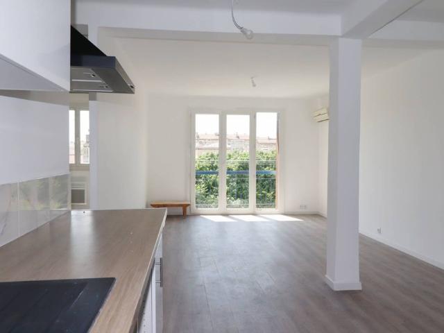 L'agence immobilière Provencia vous présente à la location un appartement 3 pièces secteur de la Blancarde 13004 Marseille