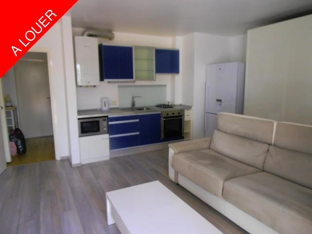 L'agence VIA IMMOBILIER vous propose:A SAUSSET LES PINS pro