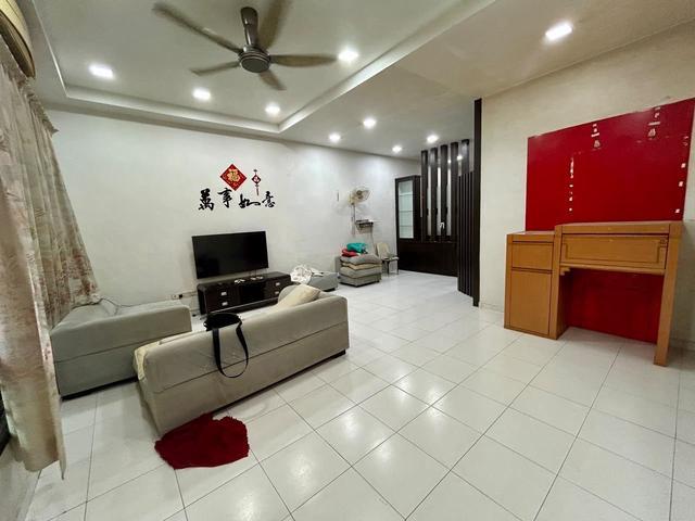 Lagenda Putra Kulai 2 Storey Terrace House Full Furnish For Rent