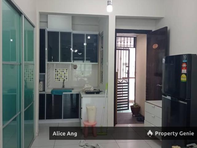 Lagenda Tasek Luxurious Suites Apartment @ 9 min to Johor Bahru Checkpoint/5 min to Terminal Bas Larkin Taman Suria Muafakat