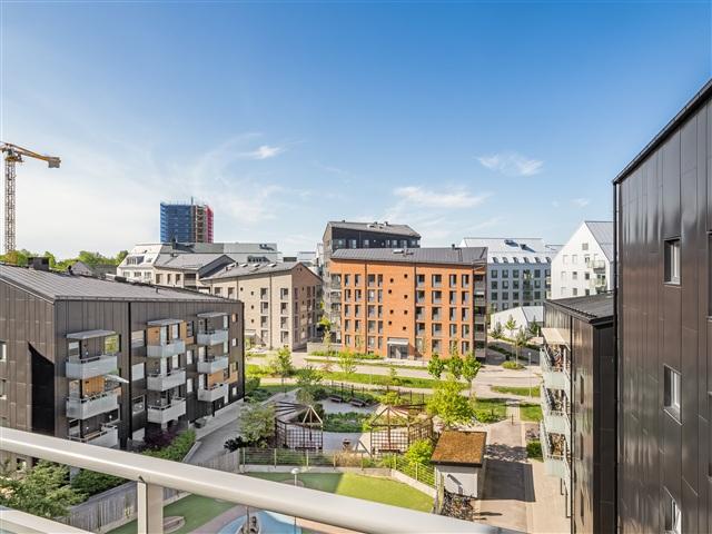Lägenhet med altan/terrass, Västerås, Västmanland