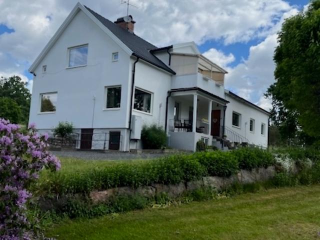 Lägenhet på landet 5 km väster om Oskarshamn