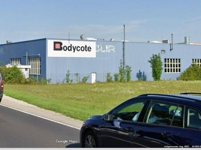 Lager /Produktionshalle mit Büro in Toplage direkt an der B 1 mit 2500 KVA Stromleistung und Hausbrunne