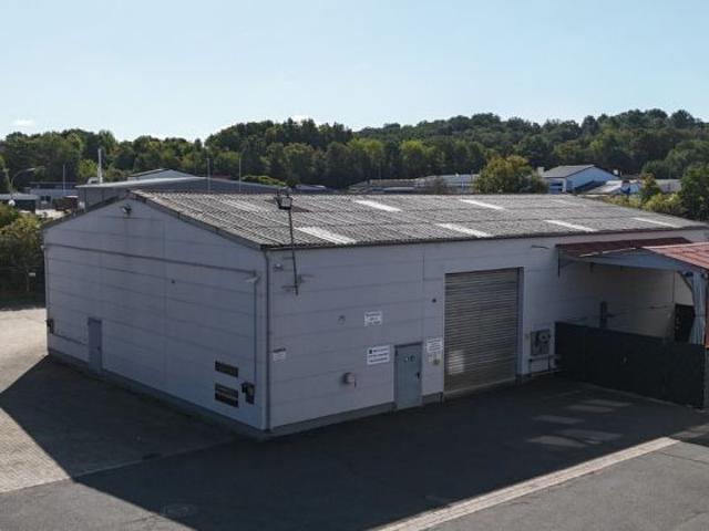 Lagerhalle im Gewerbegebiet Mülheim Kärlich
