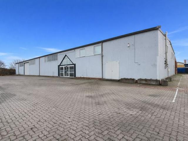 Lagerhalle / Werkstatt / Produktionsstätte / Einzelhandel im Gewerbegebiet Fehmarn OT Burg