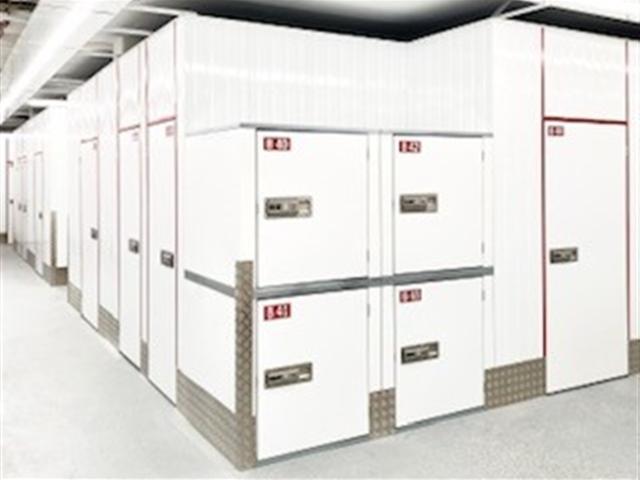Lagerräume Self Storage in Zürich Dübendorf