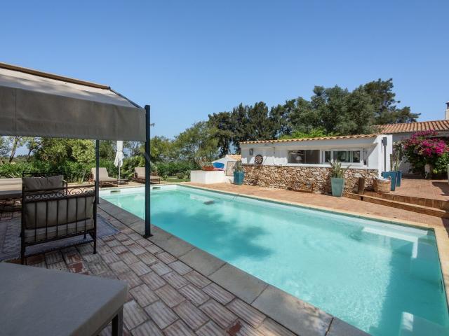 Lagoa – Quinta com 4 quartos em Lagoa