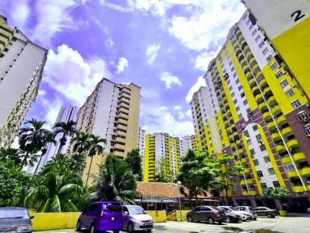 Lagoon Perdana Apartment at Bandar Sunway For Sale