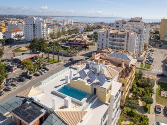 Lagos T3 Apartamento de luxo com piscina no terraço