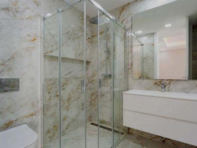 Lagos Faro 8600 700 96327628
