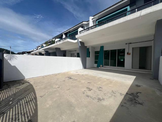 Lahat Mosey Hill Brand New Double Storey House For Sale Spacious Land