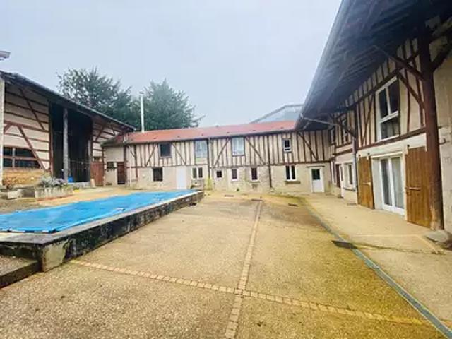 Laheycourt 55800 Achat / Vente maison 9 pièces t9 piscine terrasse