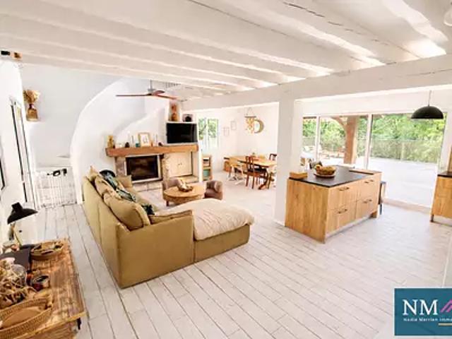 Lahonce 64990 Achat / Vente maison 8 pièces t8 au dernier étage piscine