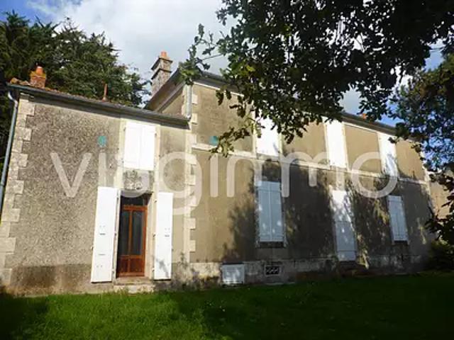Lairoux 85400 Achat / Vente maison 6 pièces t6 au dernier étage