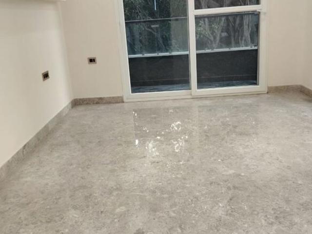 Lajpat Nagar 4, Lajpat Nagar Commercial Showroom 550 Sq. Ft. in Lajpat Nagar 4 Delhi Listing ID: #10408