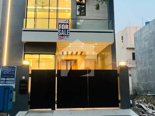 Lake City M7B Modern 5 Marla Home | Elegant Design | Hot Listing