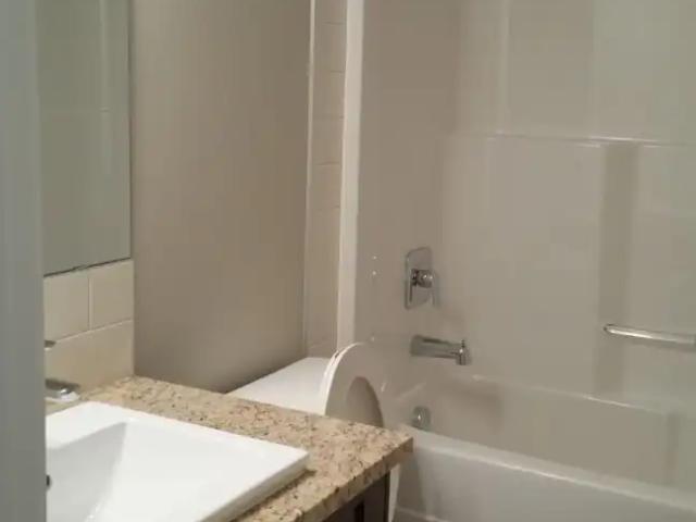 Lake Community 2 beds, 1 bath Condo in Auburn Bay