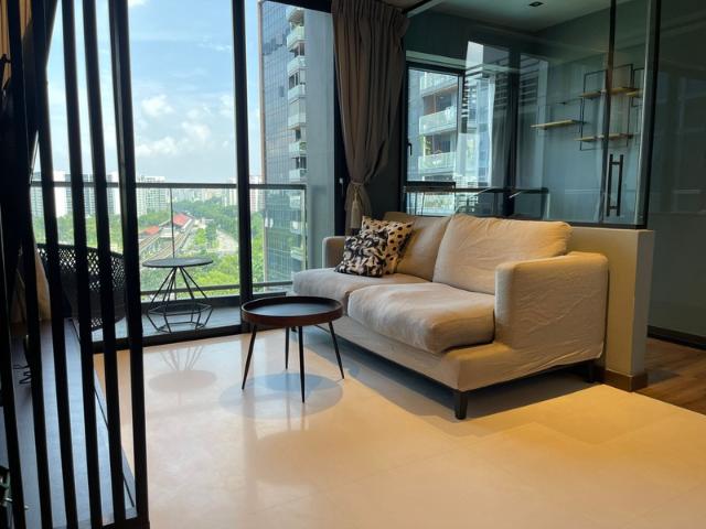 Lake Grande Condominium For Rent, $5,800, 3 Bed 2 Bath 904 sqft $6.42 psf