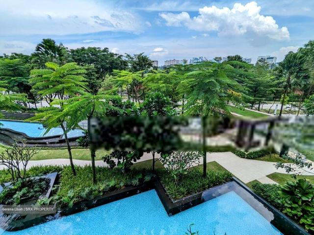 Lake Grande D22, Condominium
