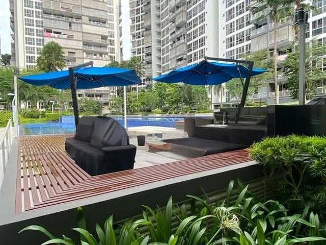 Lake Life D22, Condominium