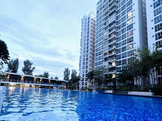 Lake Life D22, Condominium