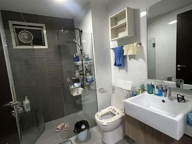 Lake Life D22, Condominium