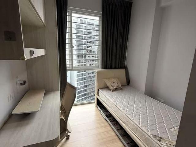 Lake Life D22, Condominium