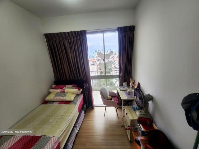 Lake Life D22, Condominium