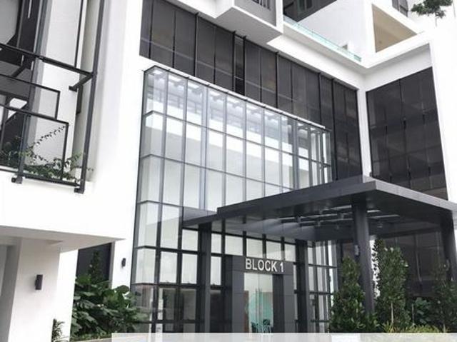 Lake Point Residence