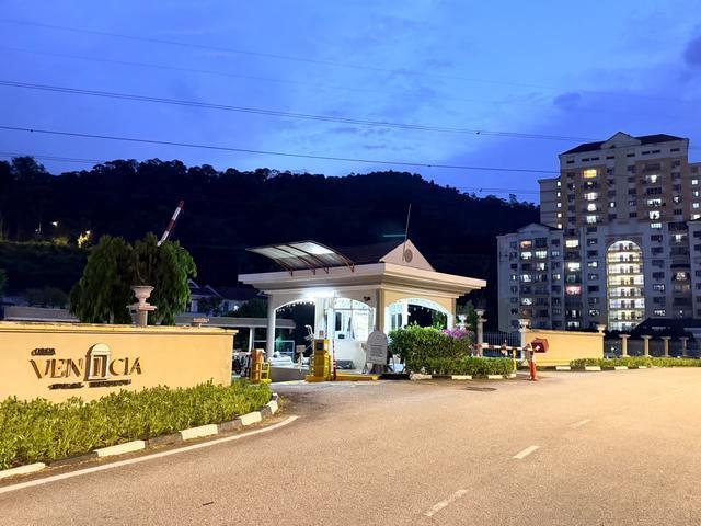 Lake Side Low Floor Condo Casa Venicia Ideal Heights Batu Caves